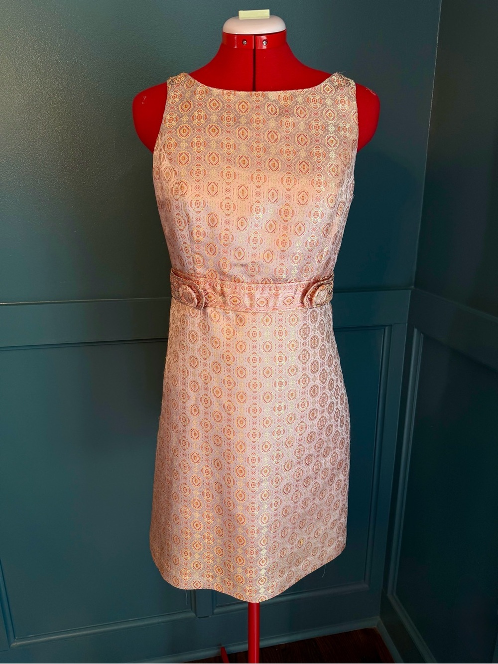 Forever 21 Metallic Pink Jacquard Mod Sheath Dress size Medium